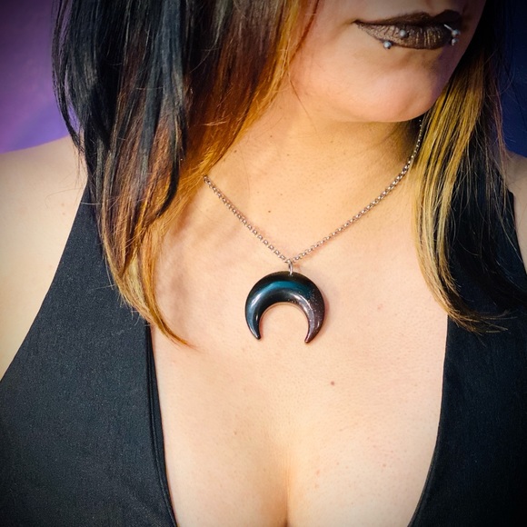 Dark heaven Jewelry - Black & Red glitter resin crecent moon necklace